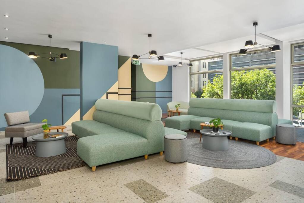 Central Modern City Escape Apartment! Città del Capo Esterno foto